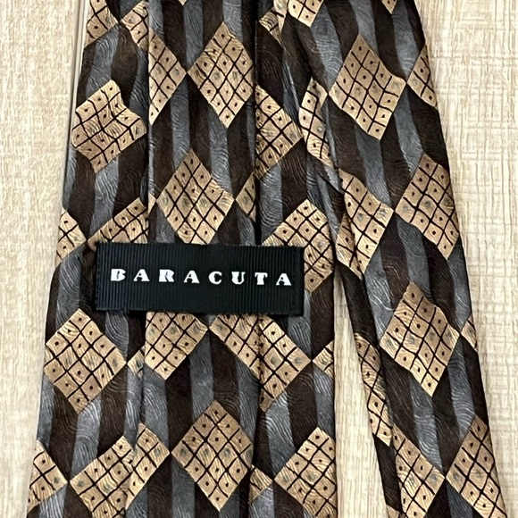 Baracuta Men's Dark Chocolate Brown and Gold Patterned 100% Silk Tie - Picture 5 of 5
